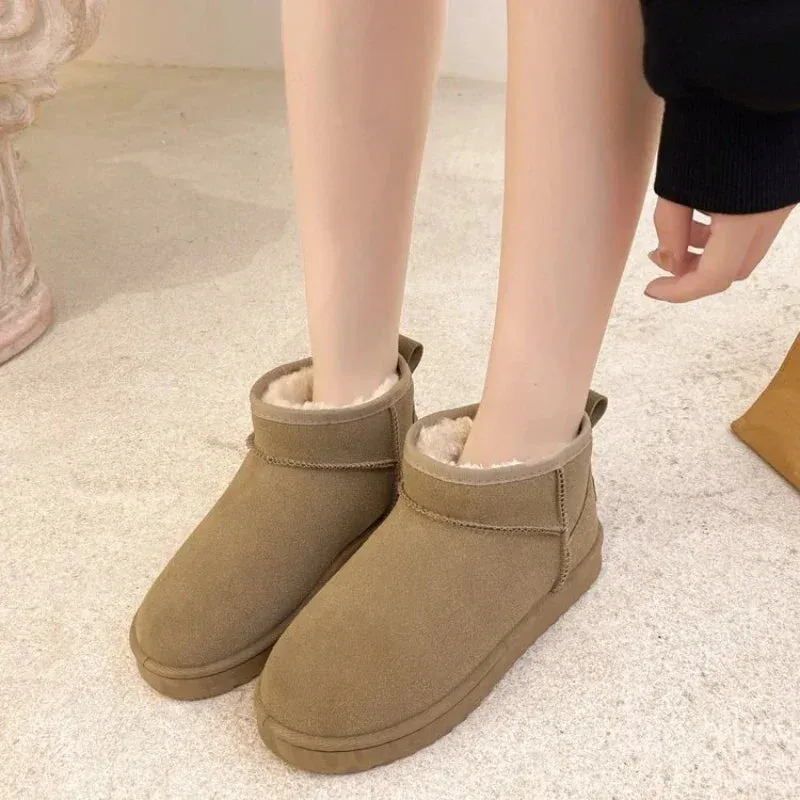 2024 NEW Snow Boots Women's Short Tube Thickened Cotton Shoes Non-slip Winter New Shoes Student Women's Shoes Black Boots