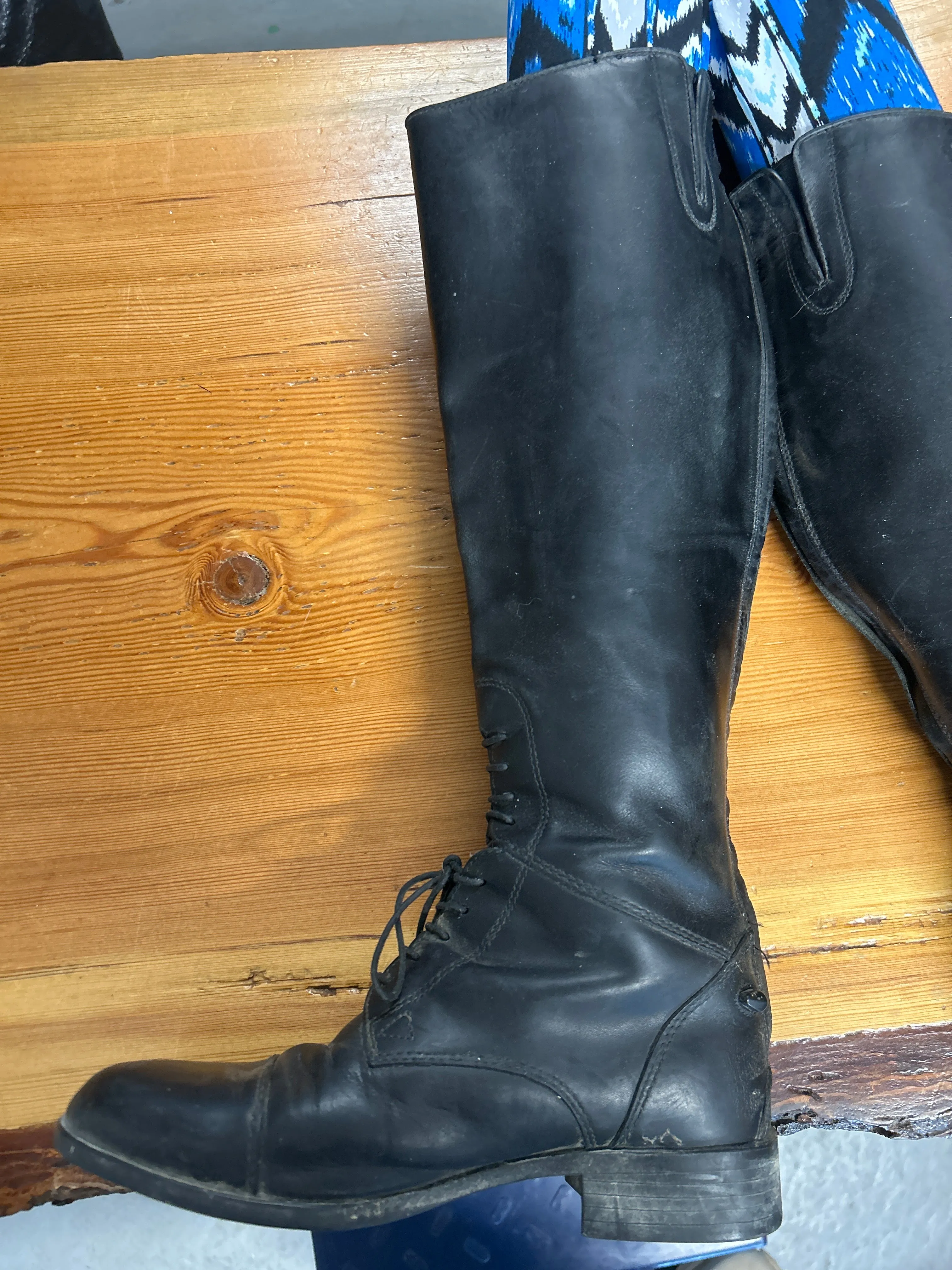 Ariat Field Boots 7