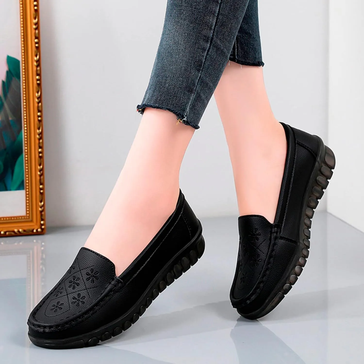 Barefoot Shoes Women Fashion Sneakers for Women 2024 Black Loafers Women Closed Head Cute Cozy Christmas Running Shoes Women Wide Toe Box Trendy Casual