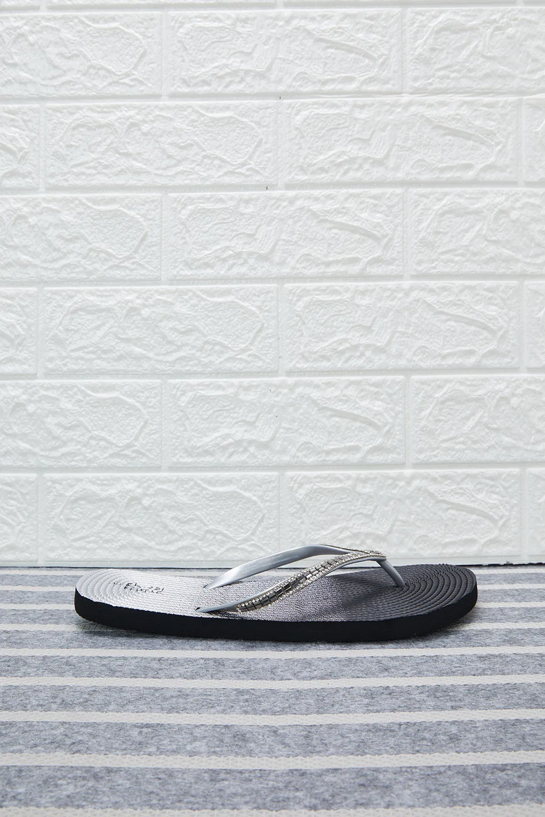Black With Trim Flip Flop