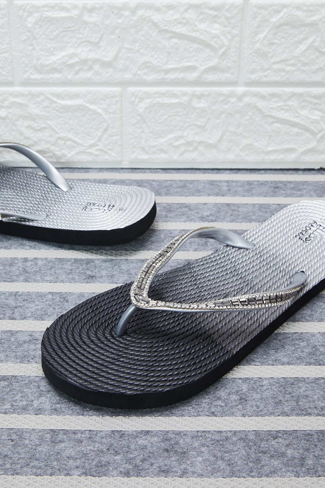 Black With Trim Flip Flop