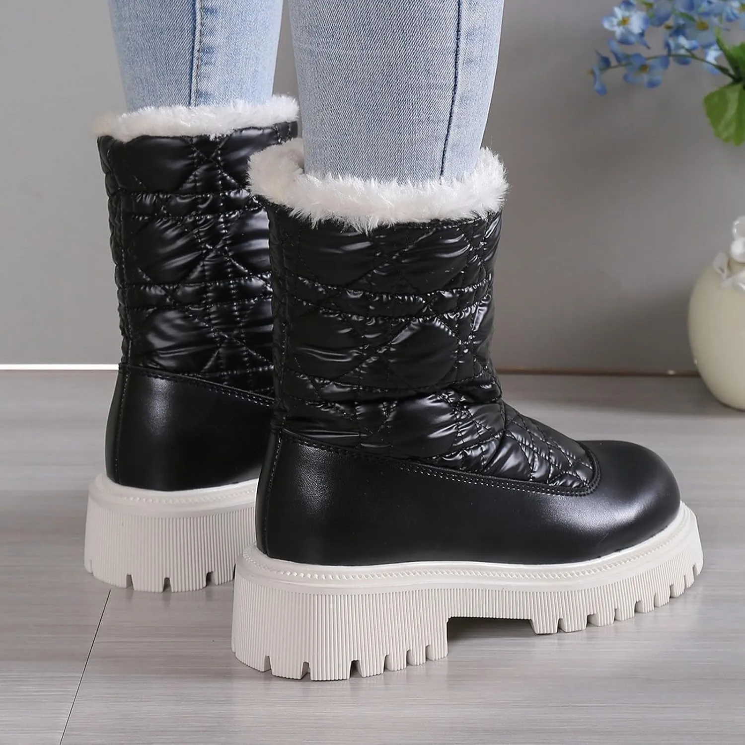 Boots for Women Fur Lined Warm Comfortable Plush Snow Boots Lug Sole Platform Trendy Winter Outdoor Shoes
