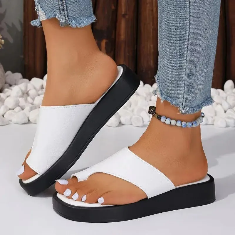 Casual Thick-Soled Clip Toes Design Women's Beach Slippers