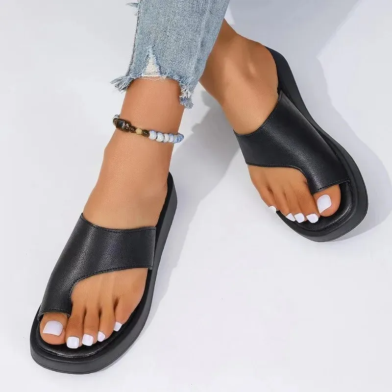 Casual Thick-Soled Clip Toes Design Women's Beach Slippers