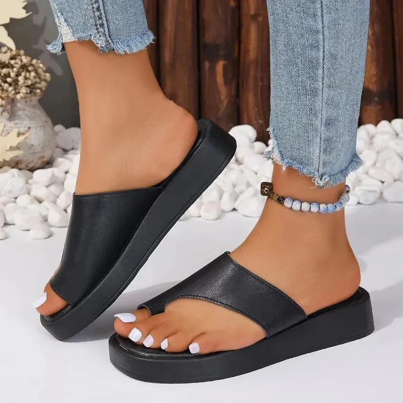 Casual Thick-Soled Clip Toes Design Women's Beach Slippers