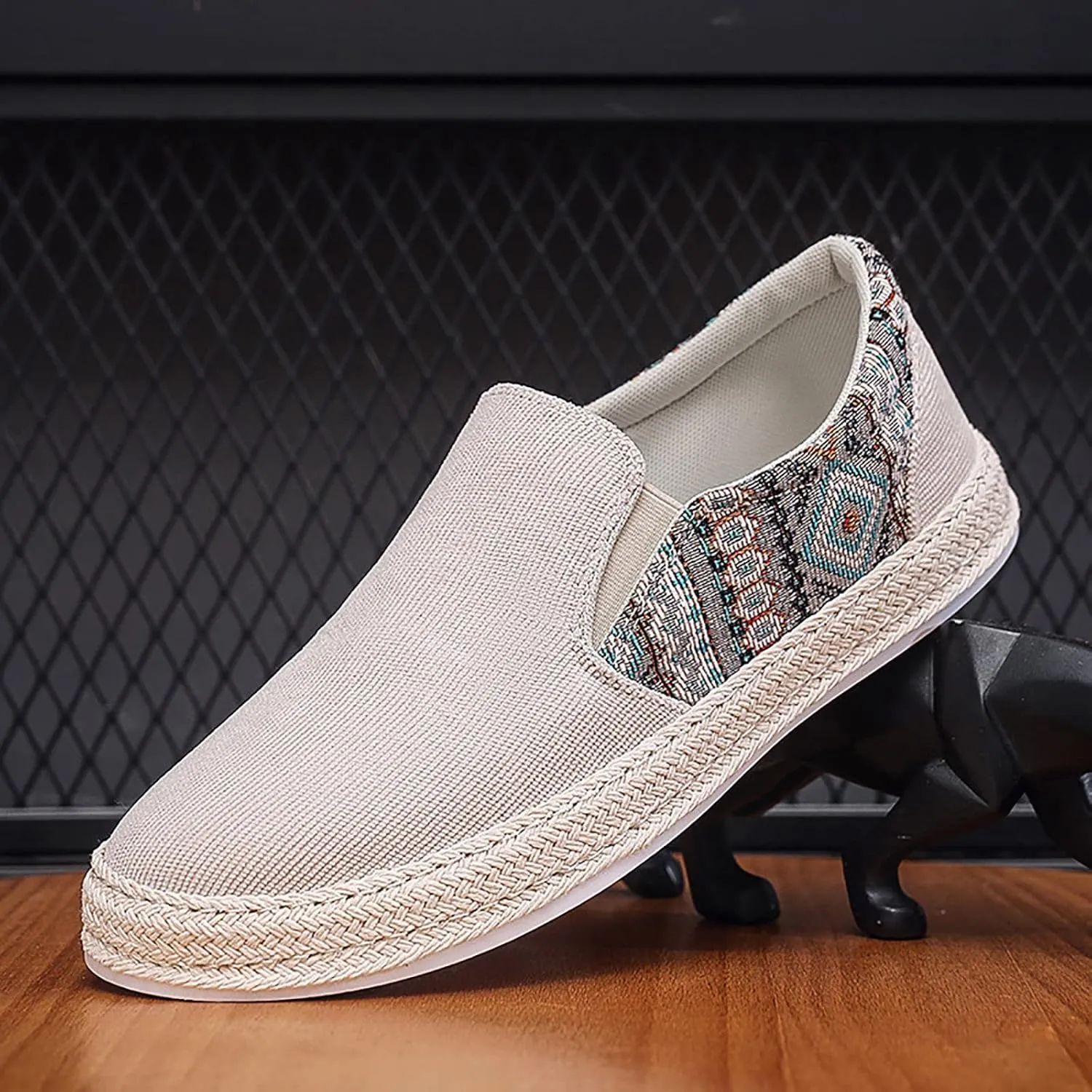 Casual Walking Shoes 2022 Men's New Spring and Fisherman's Shoes Canvas Thick Soled Slip On