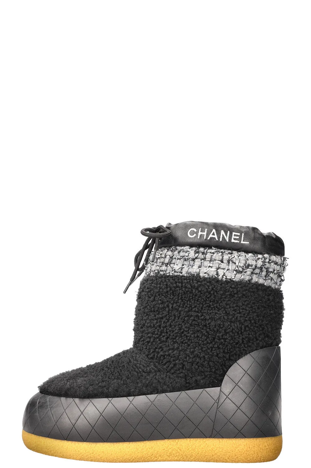 CHANEL Snow Boots Shearling FW23/24
