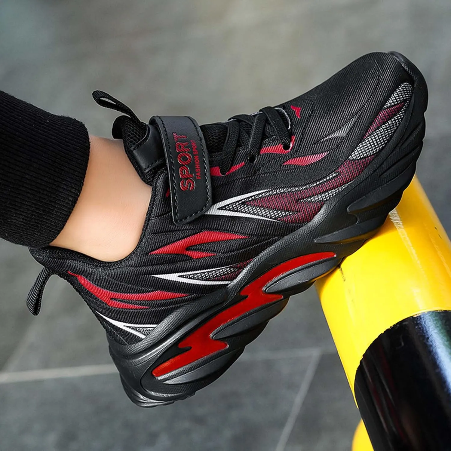 Children's Sports Shoes Boys Girls Sports Running Shoes Athletic Casual Soft Sole Basketball Running Shoes - Breathable Comfortable Tennis Sneakers