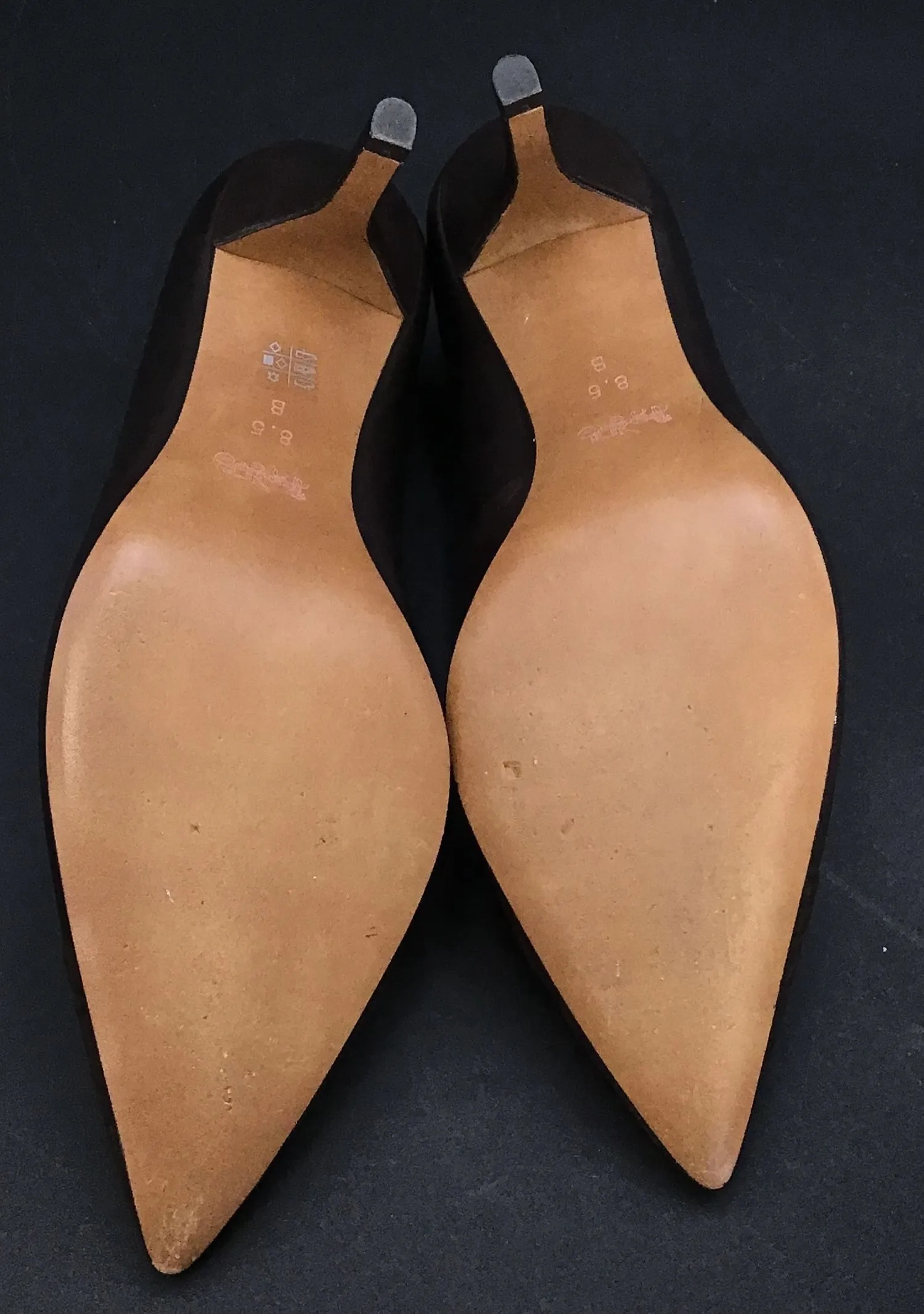 Coach Women's Brown Pointed Toe Kitten Pump Heels - Size 8.5B