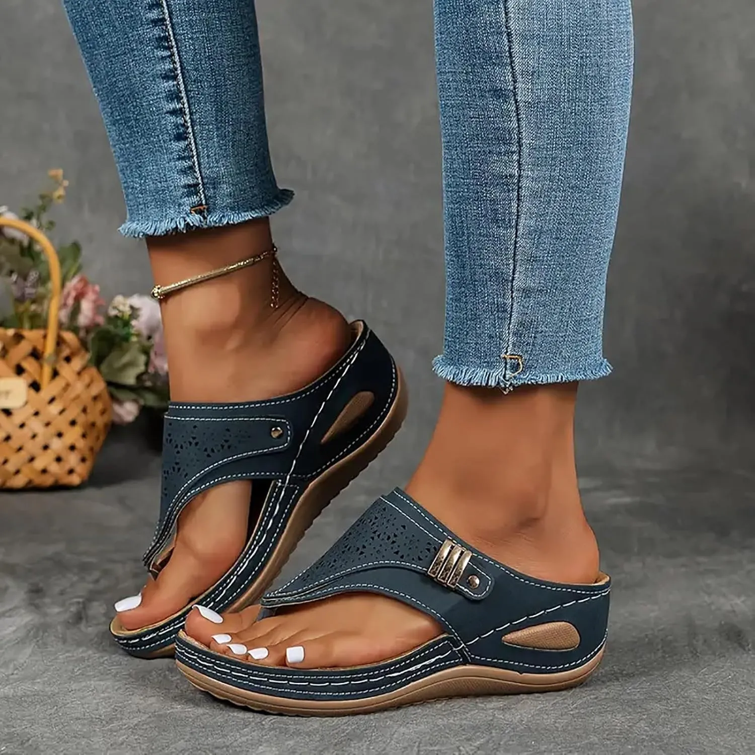 Comfortable Slip on Wedge Slide Sandals for Women Casual Platform Open Toe Wedge Sandal Summer Dress Sandals