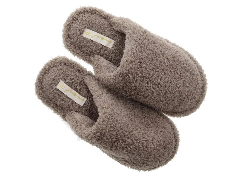 Cozy Closed Toe Slipper