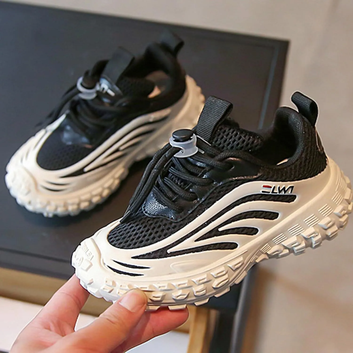 Fashion All Season Children Boys Girls Sports Shoes Luminous Shoes Flat Thick Bottom Lightweight Non Little Boy Sneakers