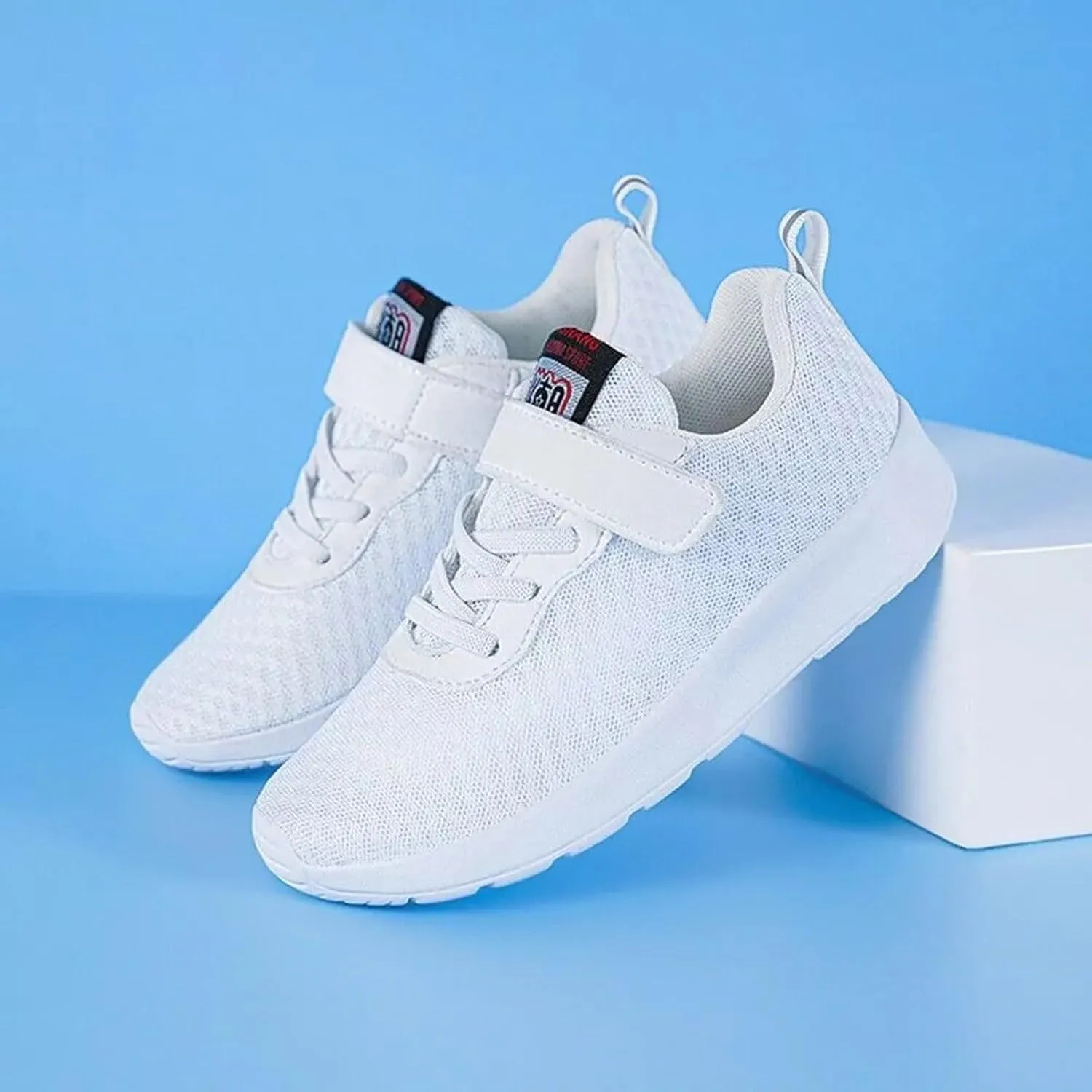 Fashionable Children's Sports Shoes Mesh Breathable Comfortable Lightweight Flat Bottom Soft Lace Boys' Athletic Shoes