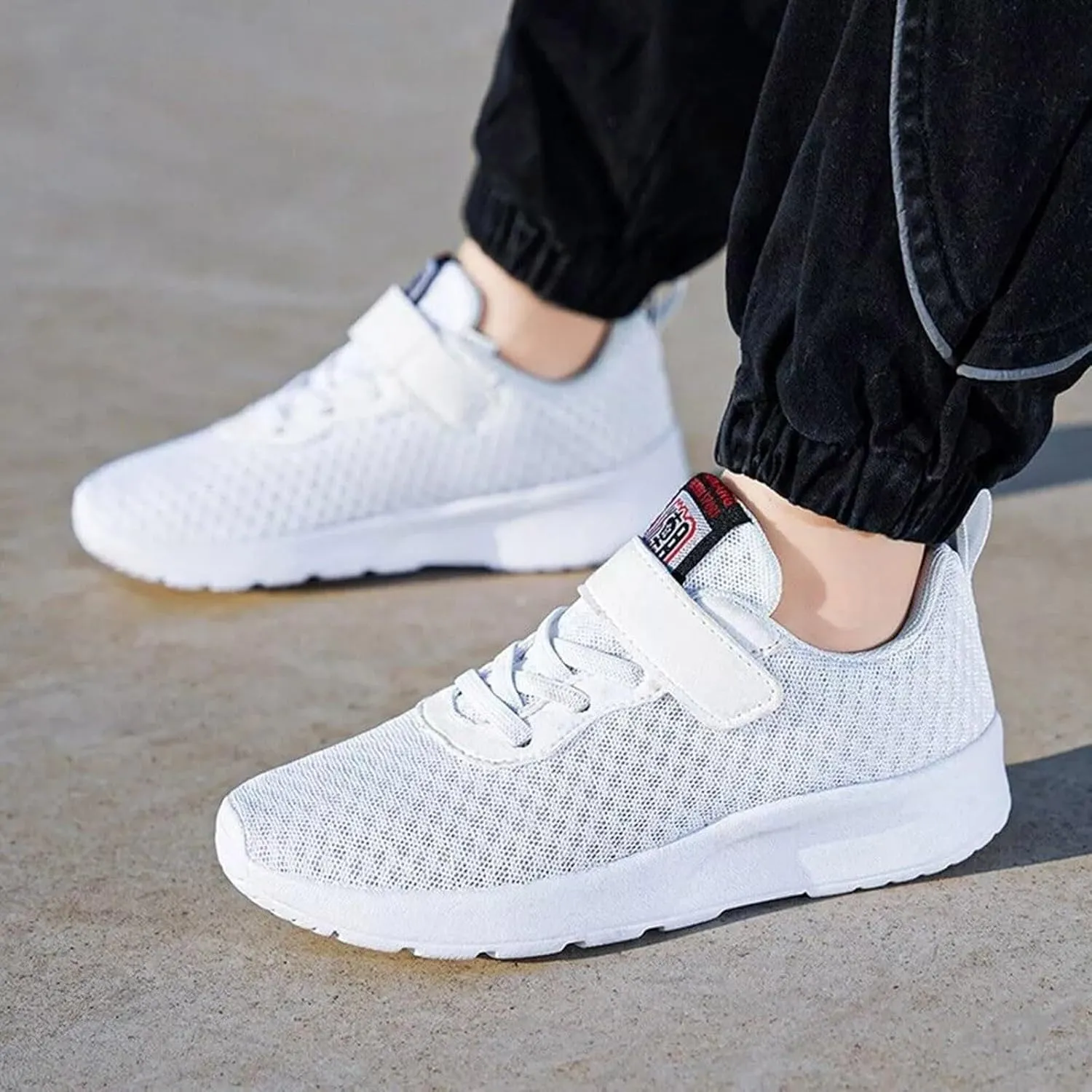 Fashionable Children's Sports Shoes Mesh Breathable Comfortable Lightweight Flat Bottom Soft Lace Boys' Athletic Shoes