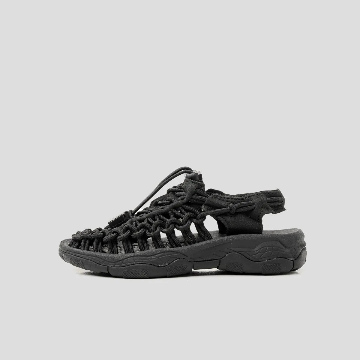 Loom Sandals Black for Kids