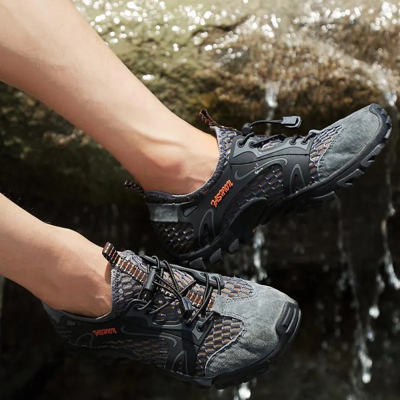 Men's Breathable Mesh Casual Light Outdoor Hiking Shoes