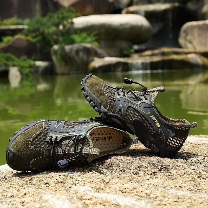 Men's Breathable Mesh Casual Light Outdoor Hiking Shoes