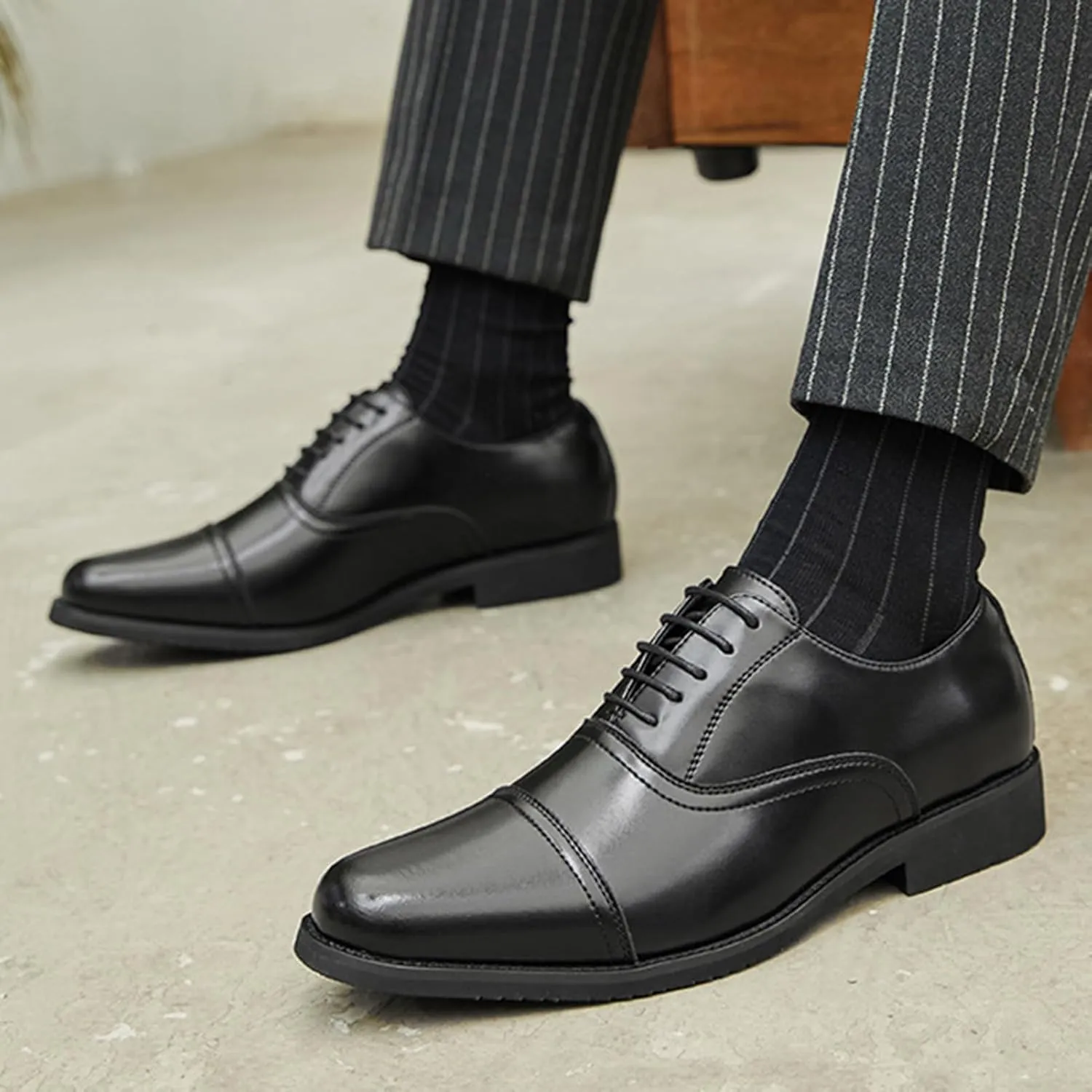 Mens Classic Formal Oxford Shoes, Italian Luxury Patent Leather Tuxedo Wedding Business Dress Shoes Classic Pointed Toe Brogue Non Slip Formal Party
