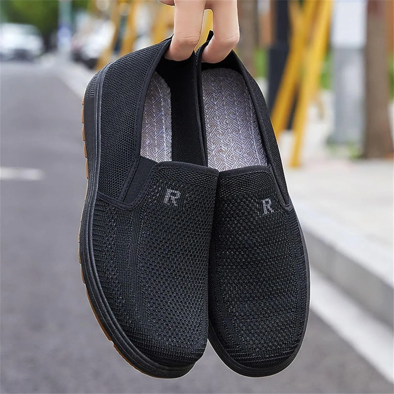 Men's Slip Shoes Fashion Spring and Summer Men Casual Shoes Flat Soft Bottom Mesh Breathable Slip On Comfortable Solid