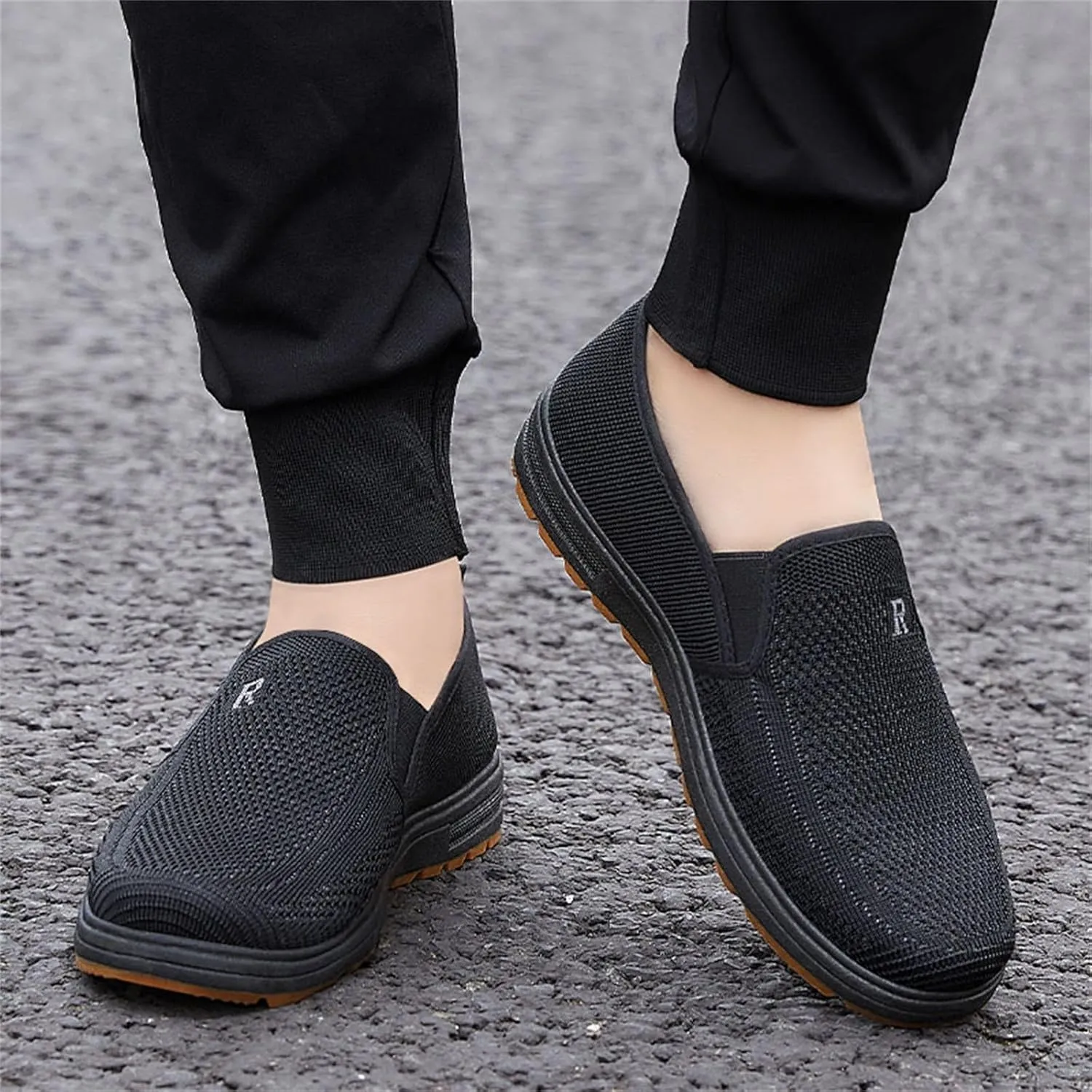 Men's Slip Shoes Fashion Spring and Summer Men Casual Shoes Flat Soft Bottom Mesh Breathable Slip On Comfortable Solid