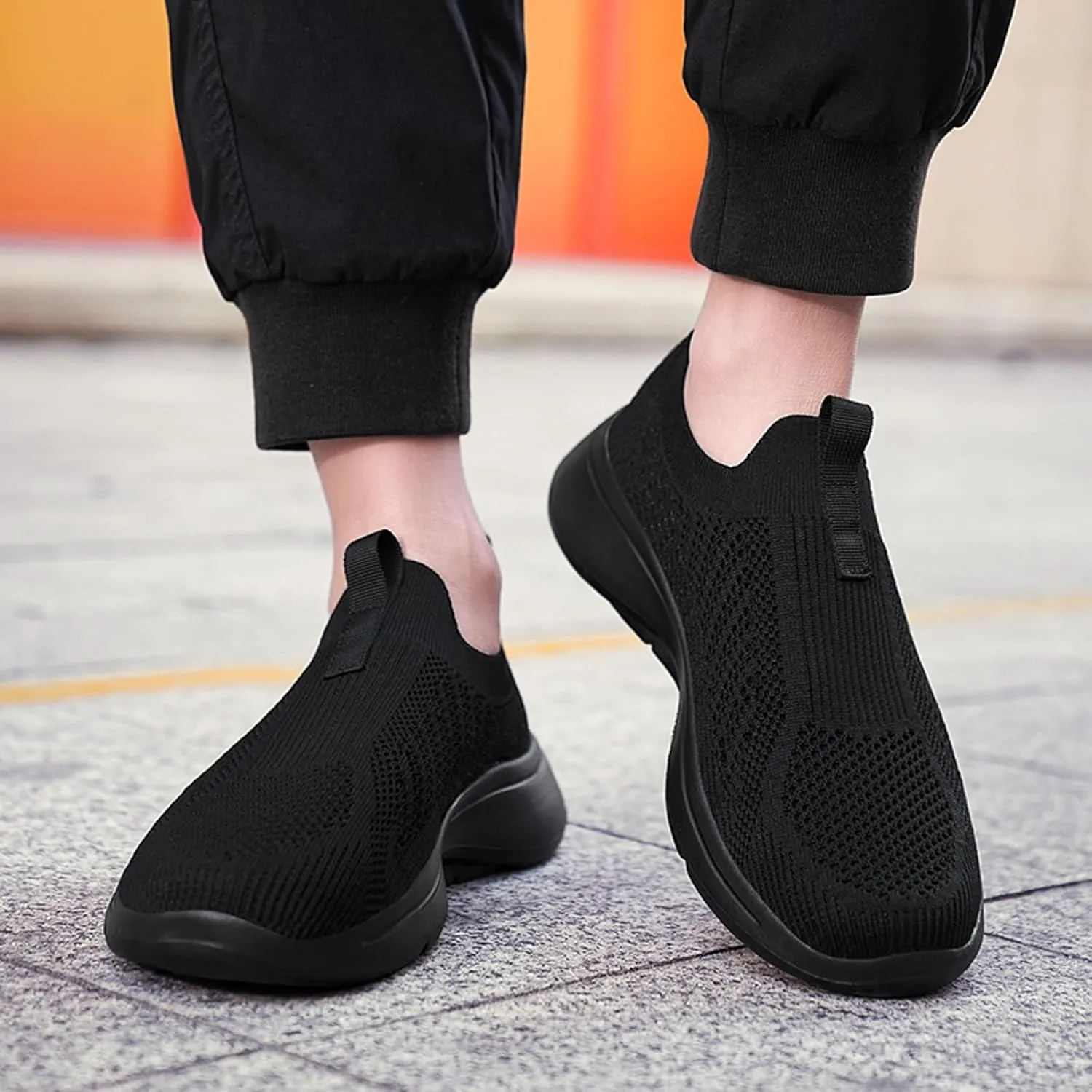 Men's Sports Shoes Versatile Elastic Knit Sneakers Breathable Slip On Sock Shoes Lightweight Workout Shoe
