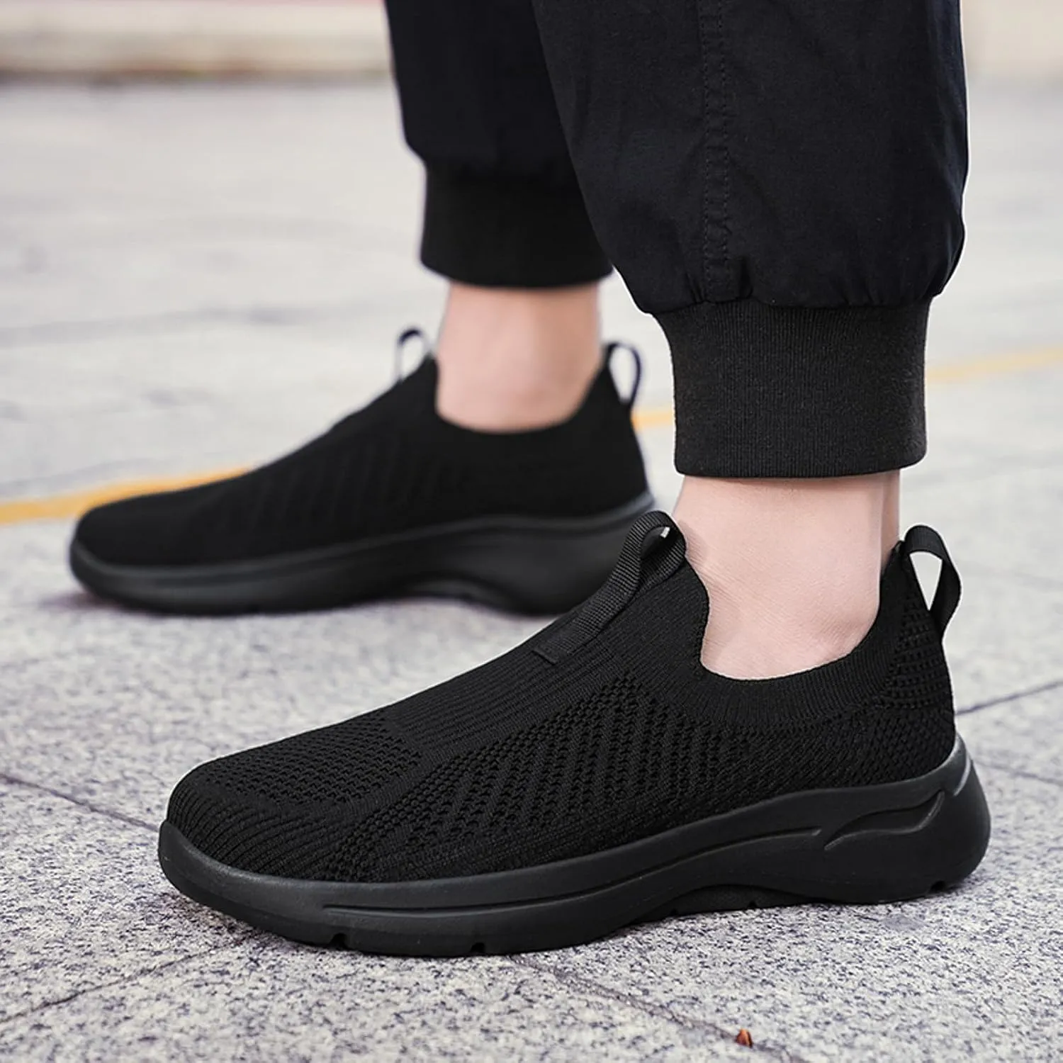 Men's Sports Shoes Versatile Elastic Knit Sneakers Breathable Slip On Sock Shoes Lightweight Workout Shoe