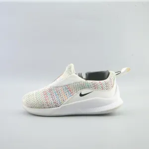 NIKE  VIALE SPACE DYE
