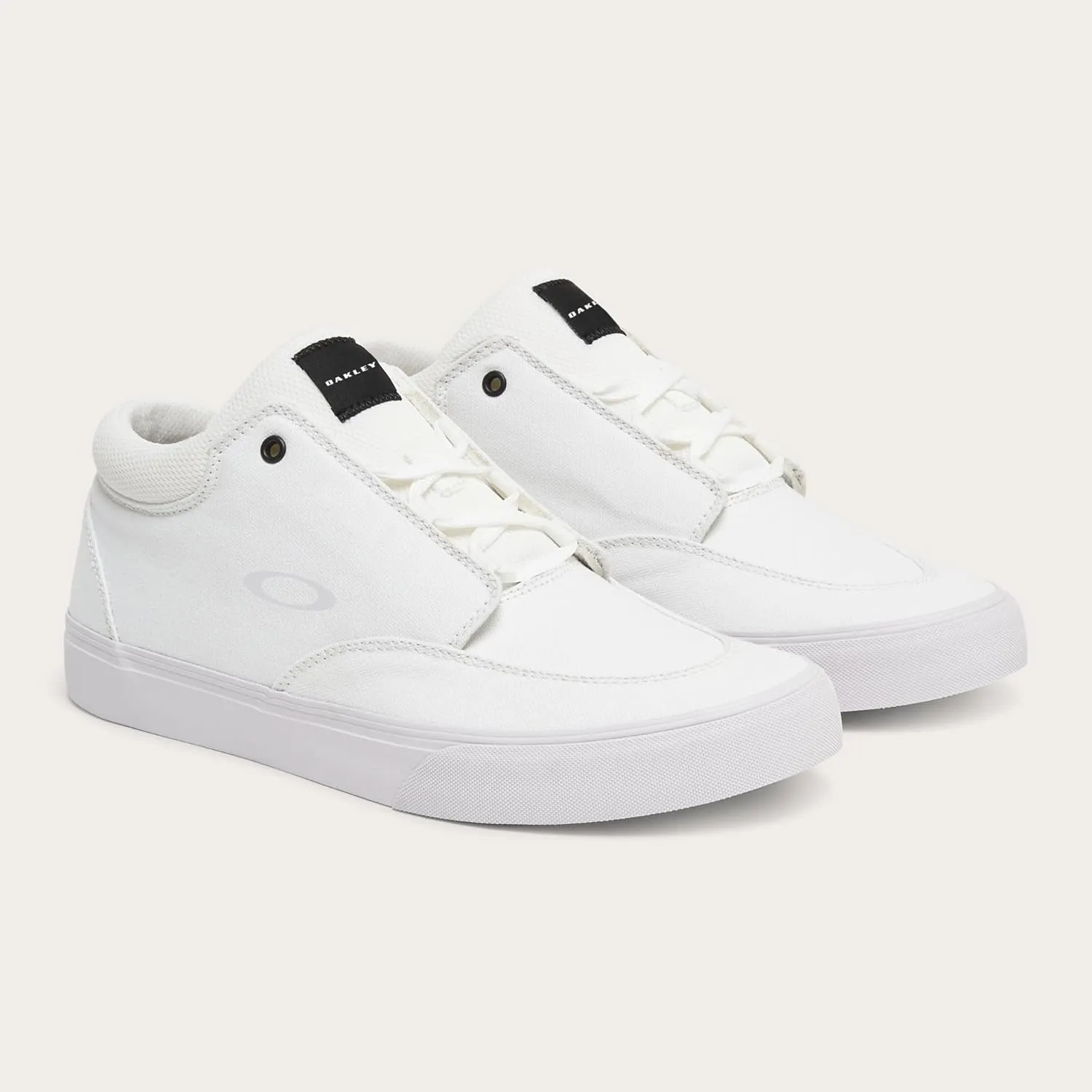 Oakley Men's Banks Low Canvas Sneaker