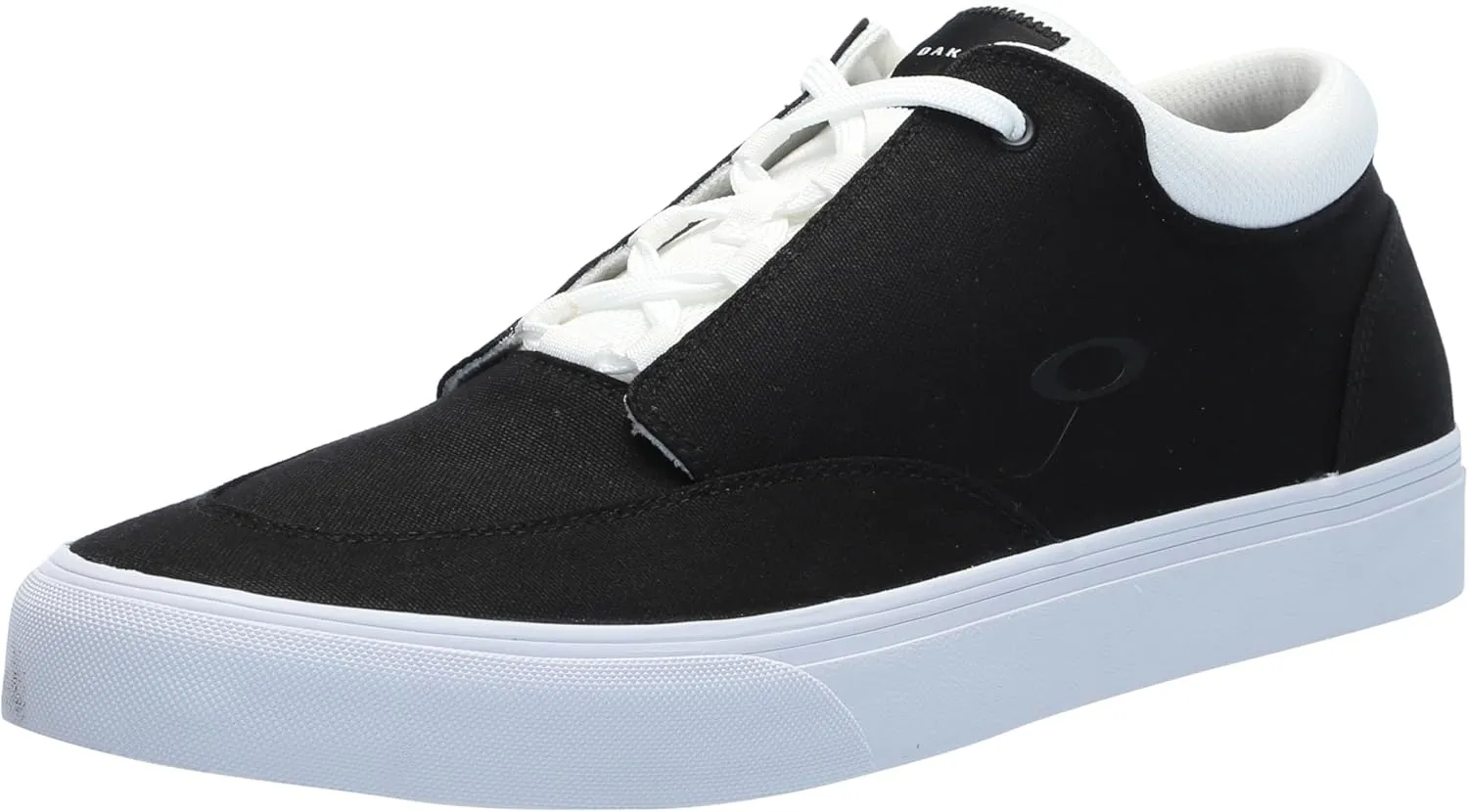 Oakley Men's Banks Low Canvas Sneaker