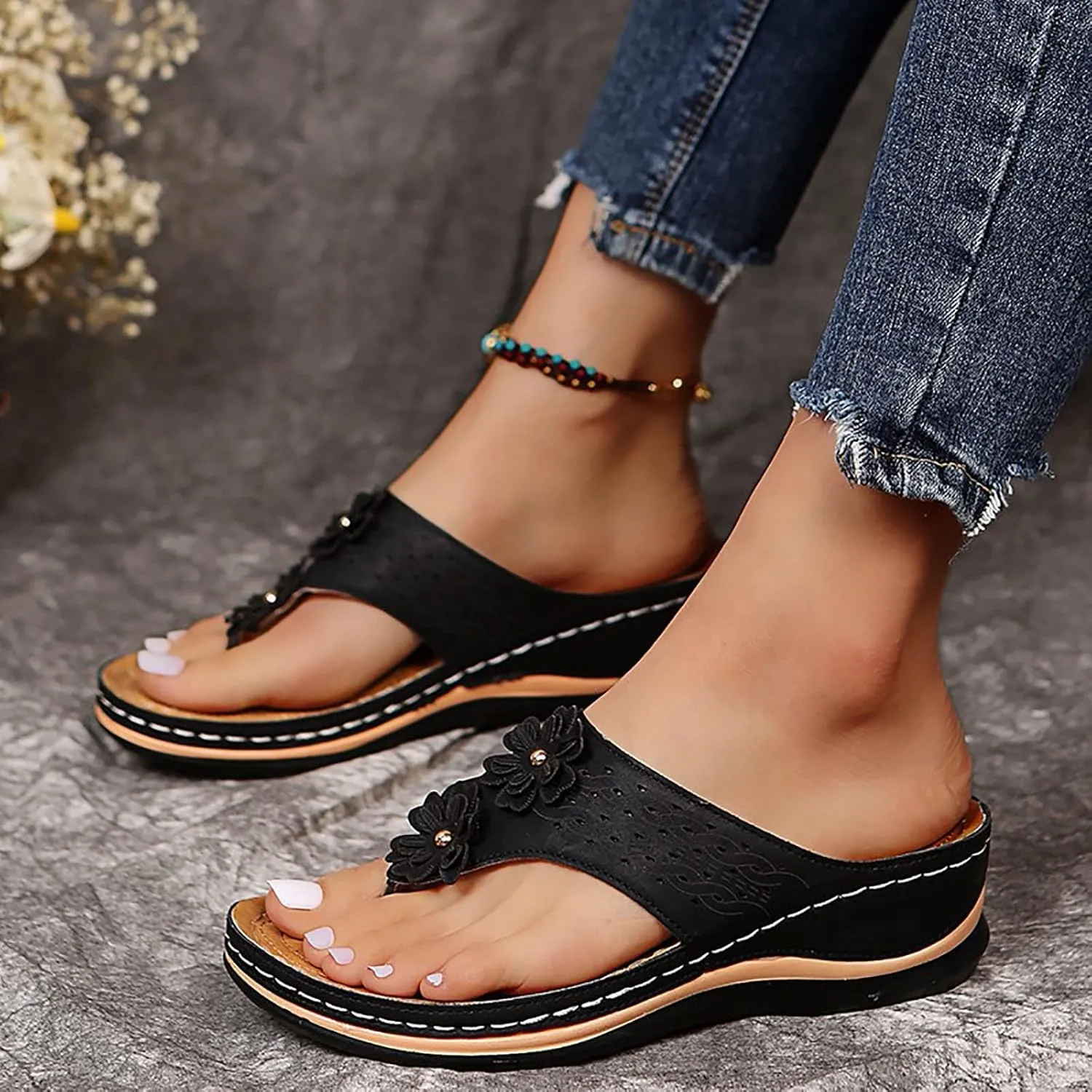 Orthotic Sandals for Women 2025 Slippers Orthopedic Womens Fashion Orthotic Flip Flops Yoga Mat Slides Comfort Plantar Fasciitis Arch Support Slip on Flat Sandals Ladies Soft Cushion