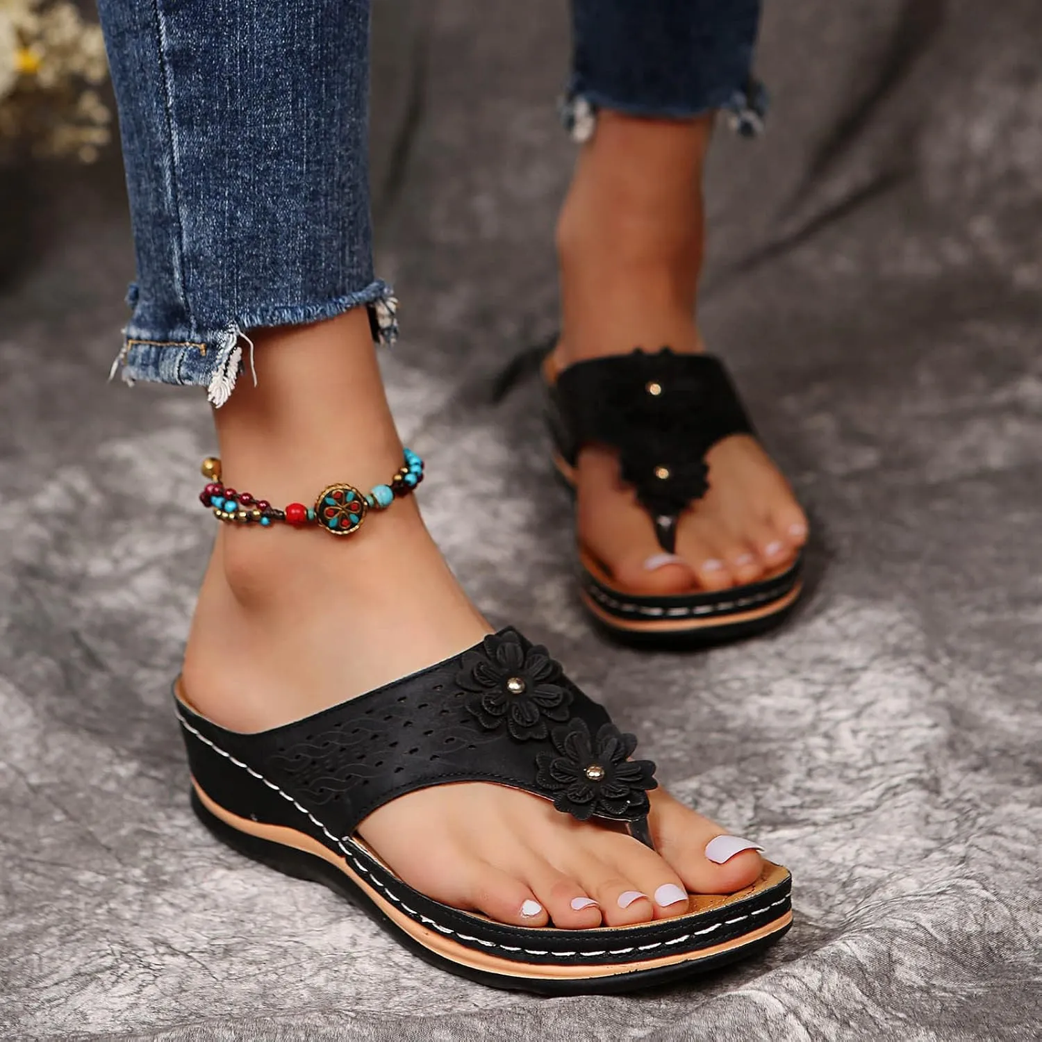 Orthotic Sandals for Women 2025 Slippers Orthopedic Womens Fashion Orthotic Flip Flops Yoga Mat Slides Comfort Plantar Fasciitis Arch Support Slip on Flat Sandals Ladies Soft Cushion