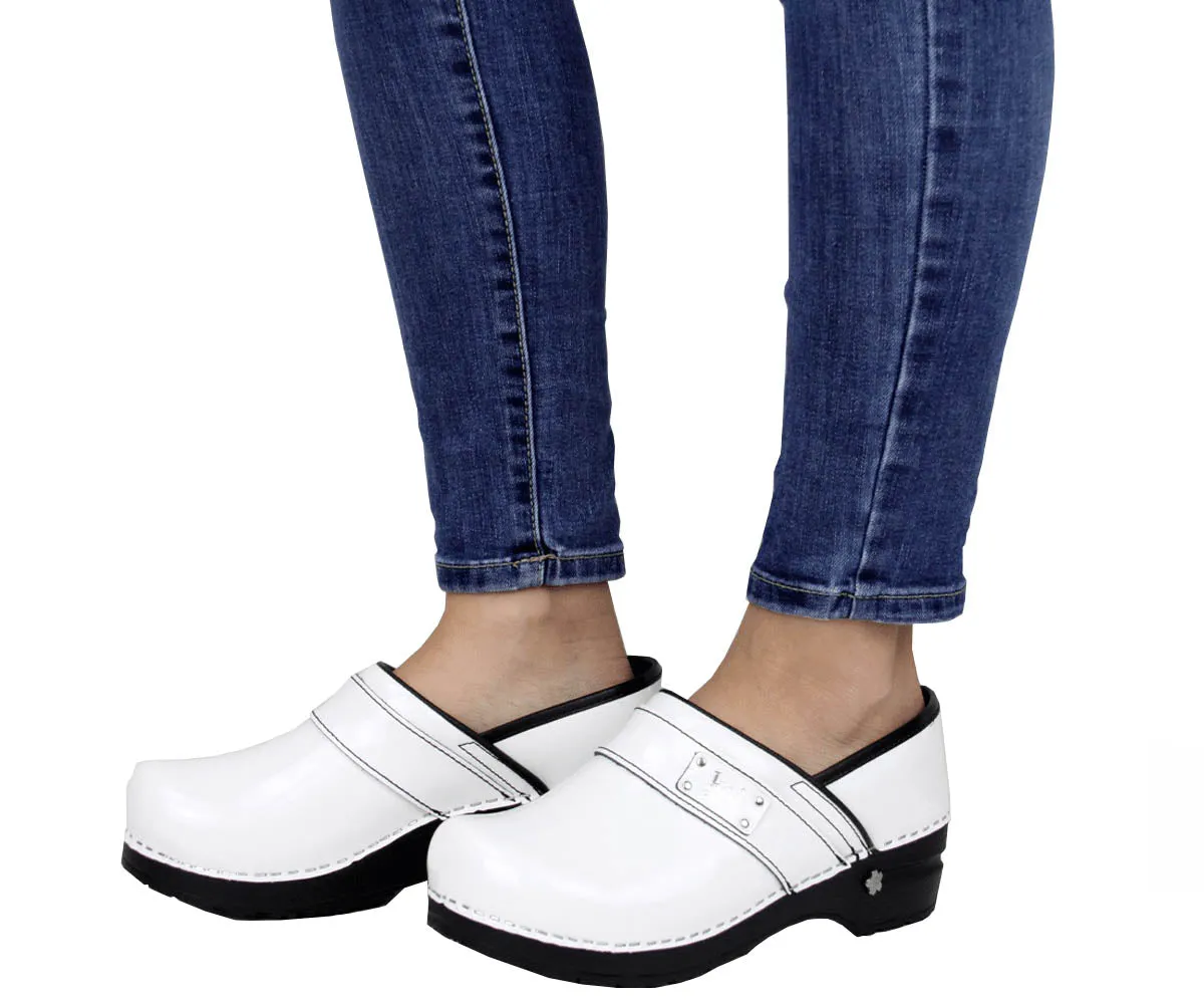 Sanita Lindsey Women's Patent Leather Nursing Clog