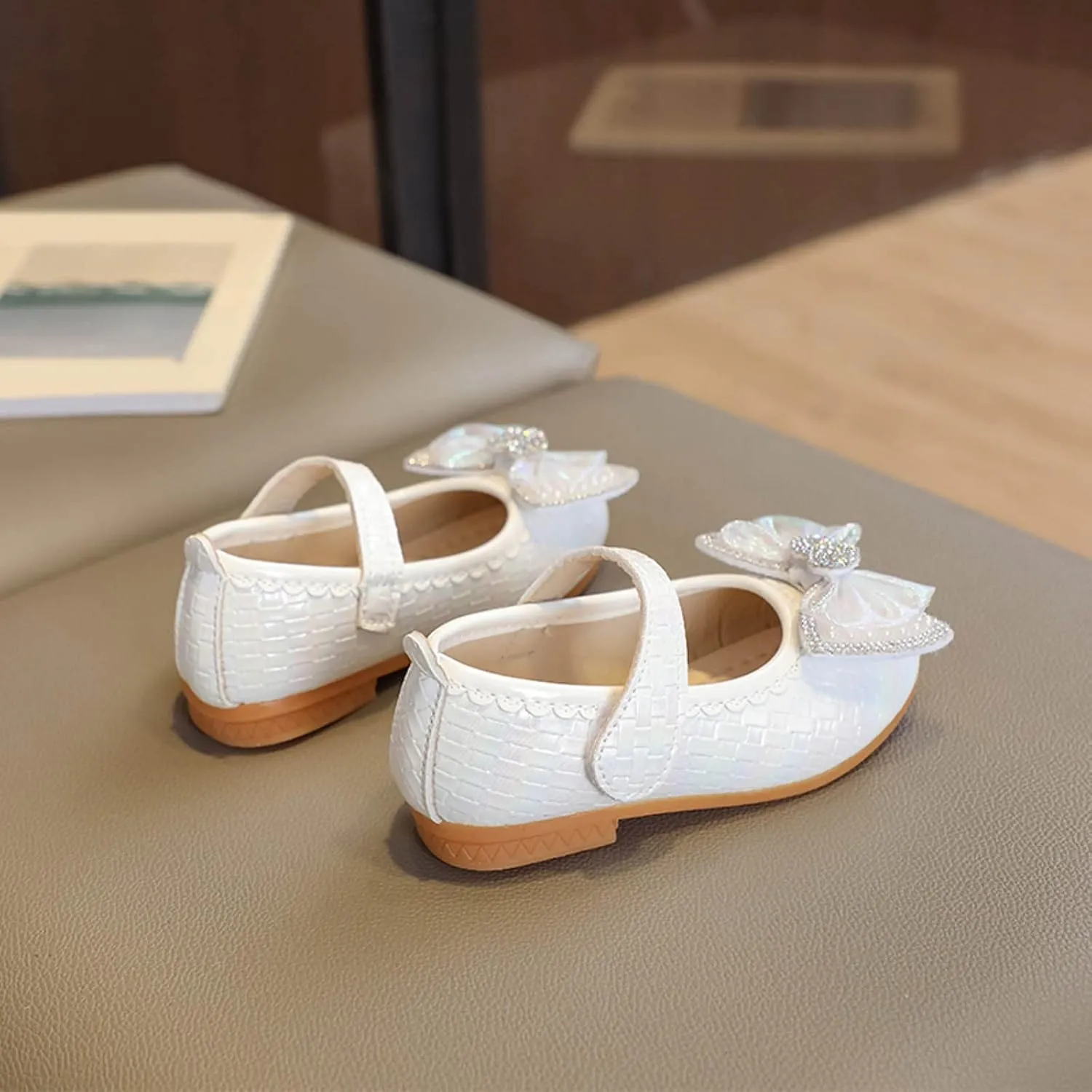 sfdgfhyf Kid Comfortable Sneakers Fashion Summer Children Sandals Girls Casual Shoes Flat Bottom Lightweight Rhinestone