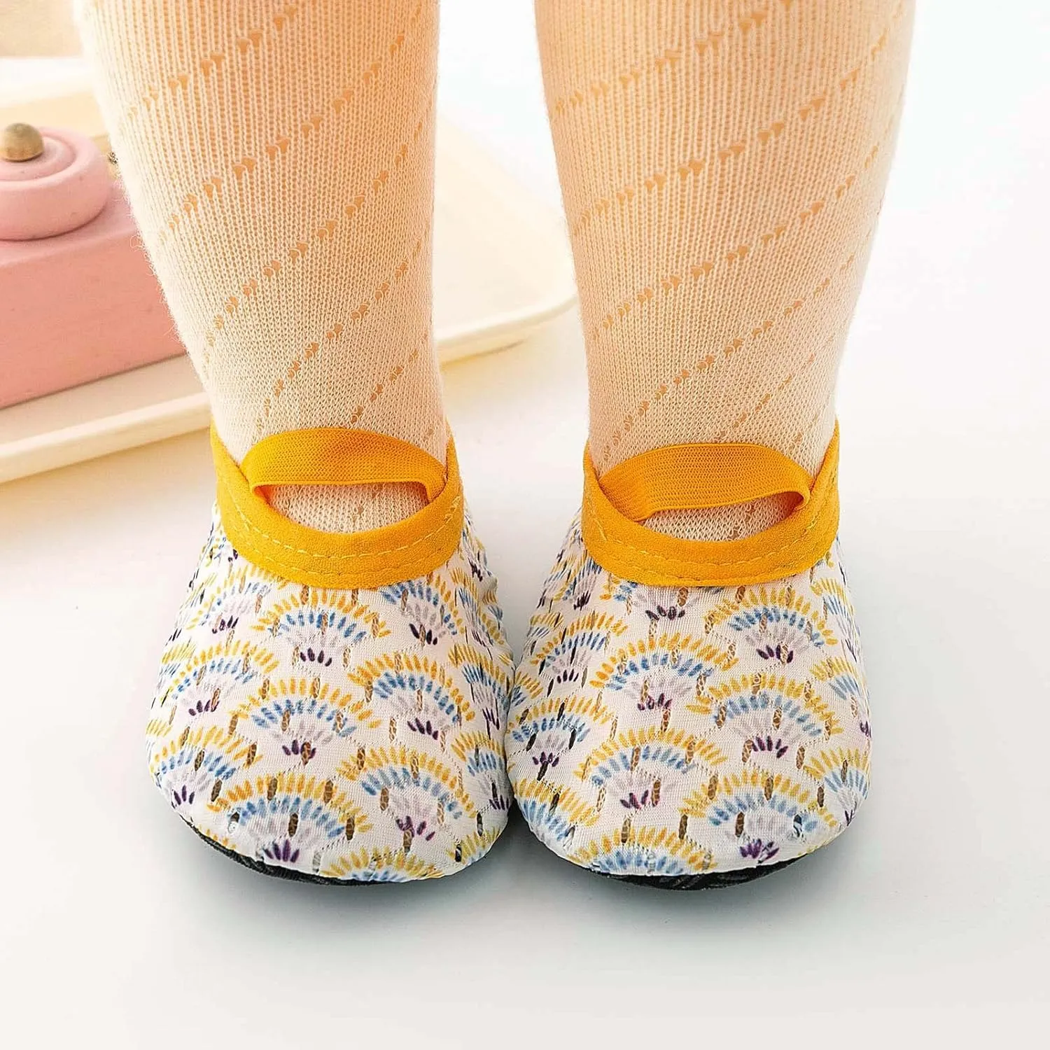 Spring and Summer Children Baby Infant Shoes Boys and Girls Flat Bottom Lightweight Slip On Hollow Breathable Elastic Band Comfortable Baby Boy Shoes 18-24 Months