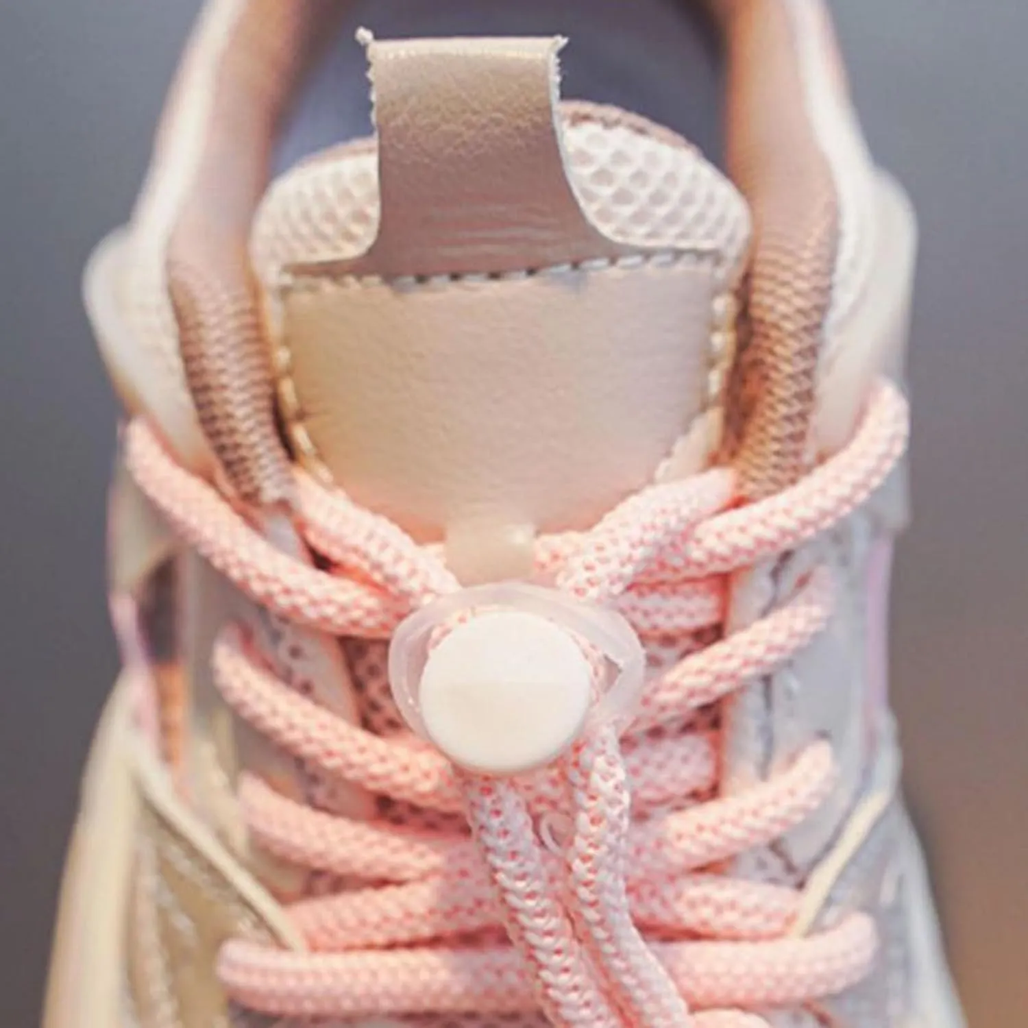 Spring and Summer New Multi Color Contrast Mesh Breathable Lightweight Anti Slip Children's Fashion Light up Shoes Kids