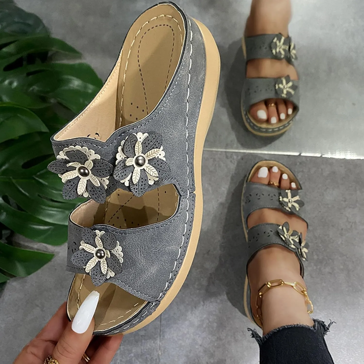 Trendy Women's Slippers Open Toe Wedge Heel Comfortable Summer Casual Footwear Fashionable Sandals for Daily Wear