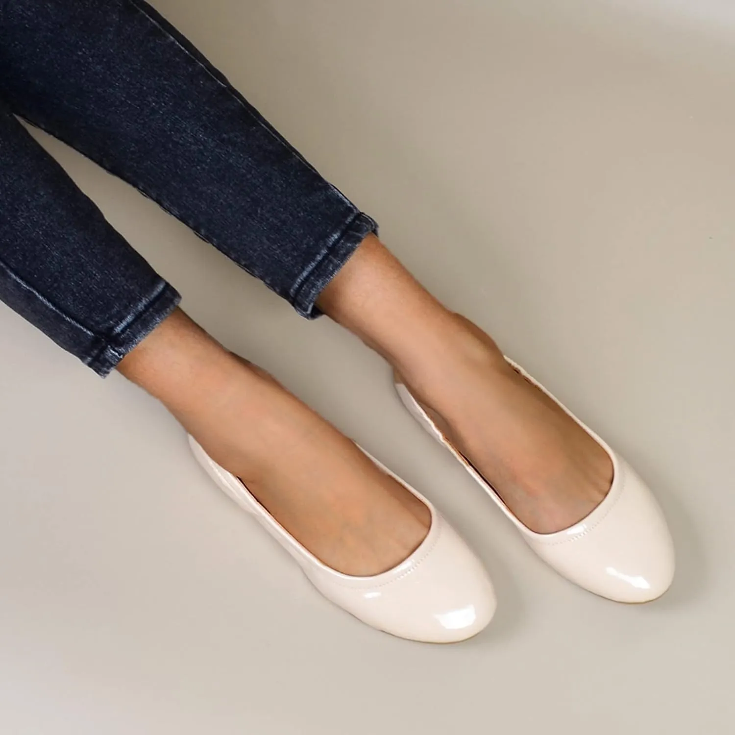 Women's Ballet Flat Flats with Breathable Eyelets Pointed Toe Casual Comfort Slip on Comfortable Walking Shoes