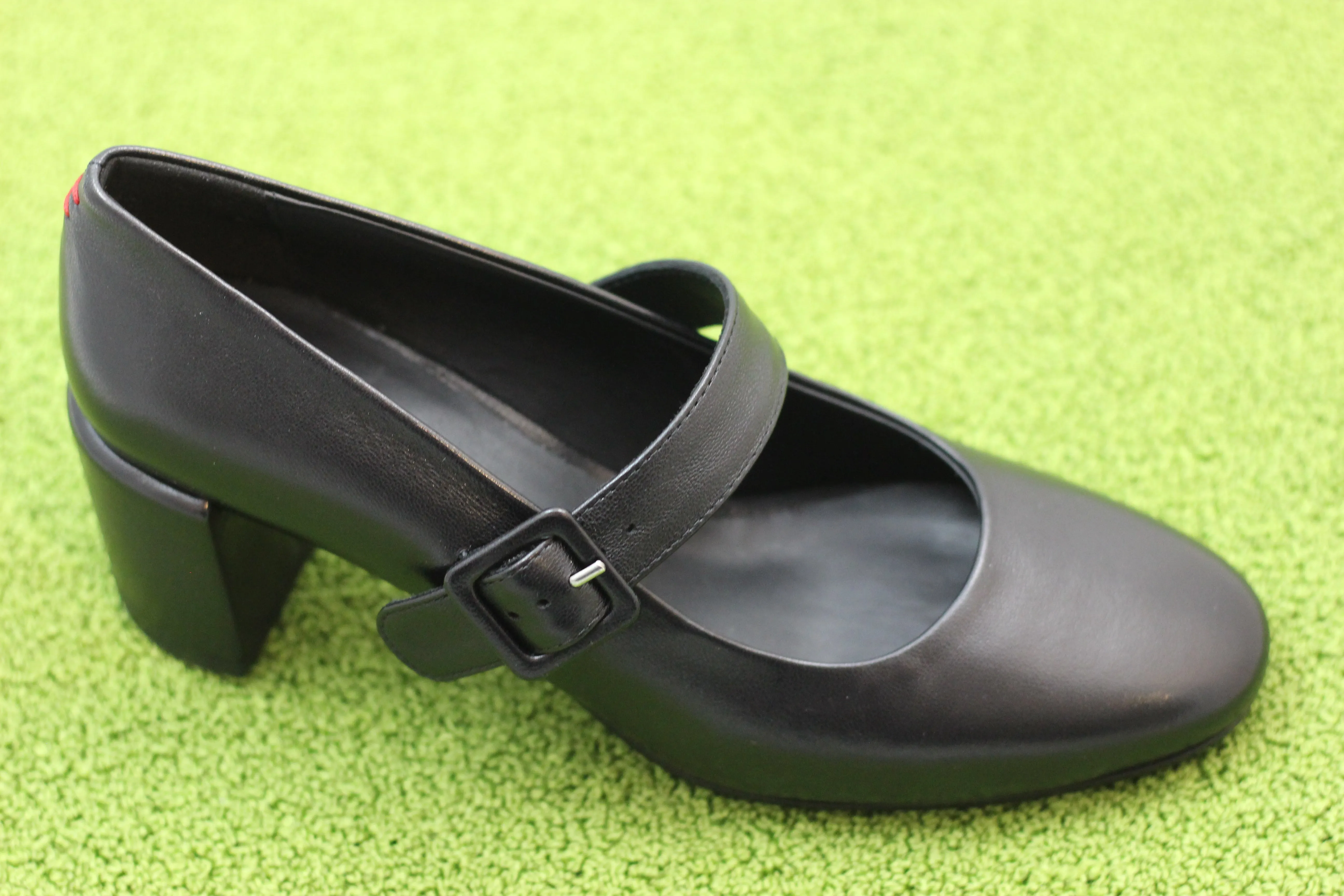 Women's Beta12 Mary Jane Pump - Black Calf