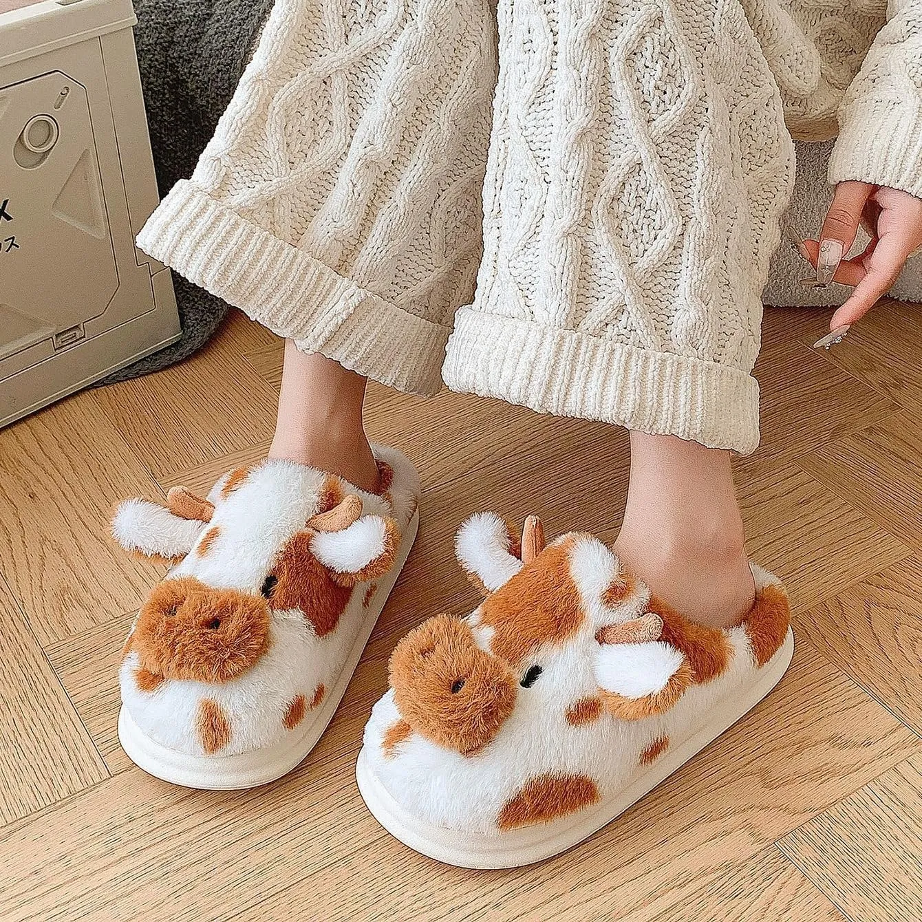Women's Cow Print Plush Slippers Cute Y2k Cozy Indoor Home Warm Fluffy Slippers for Winter Comfort