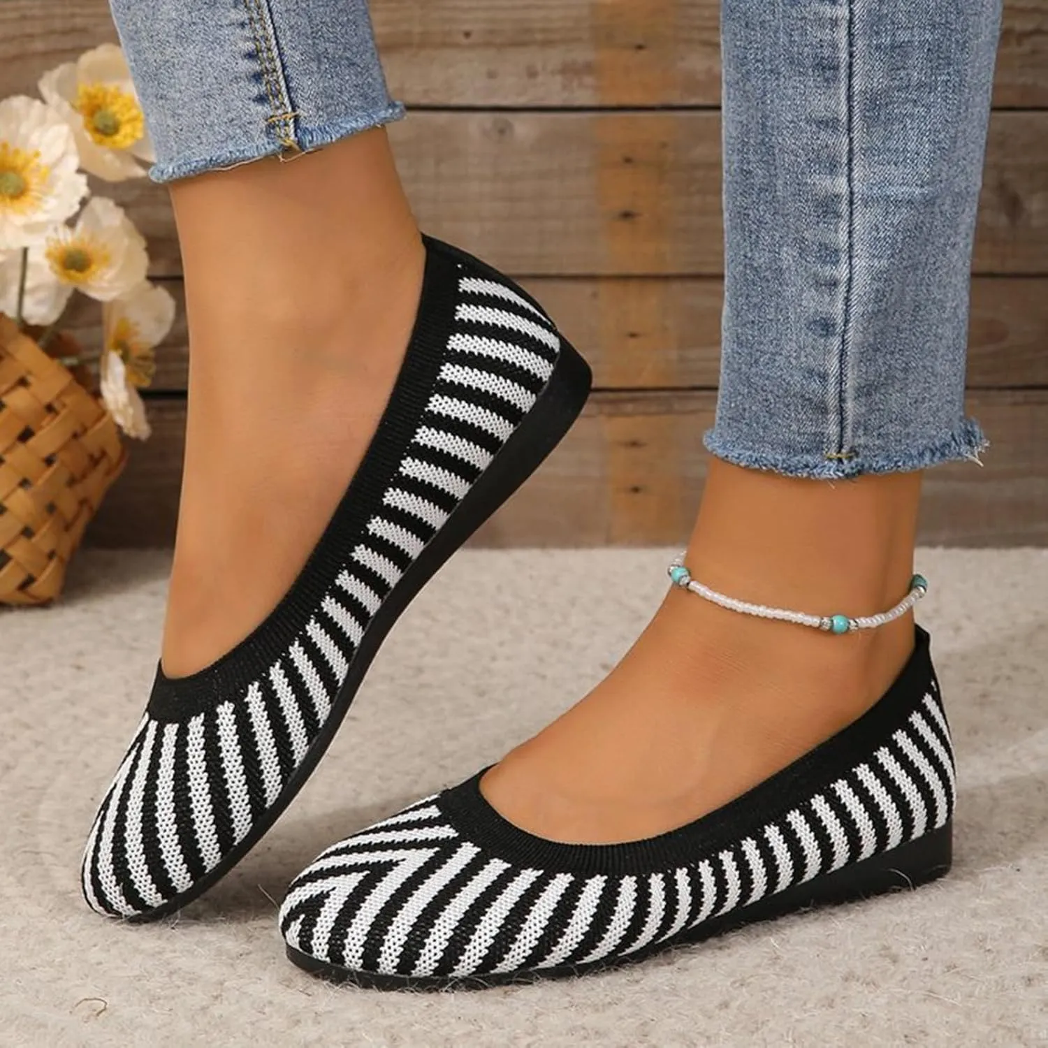 Women's Dress Flat Ballet Low Wedge Ladies Fashion Breathable Striped Knitted Mesh Flat Women's Ballet Flat Comfortable
