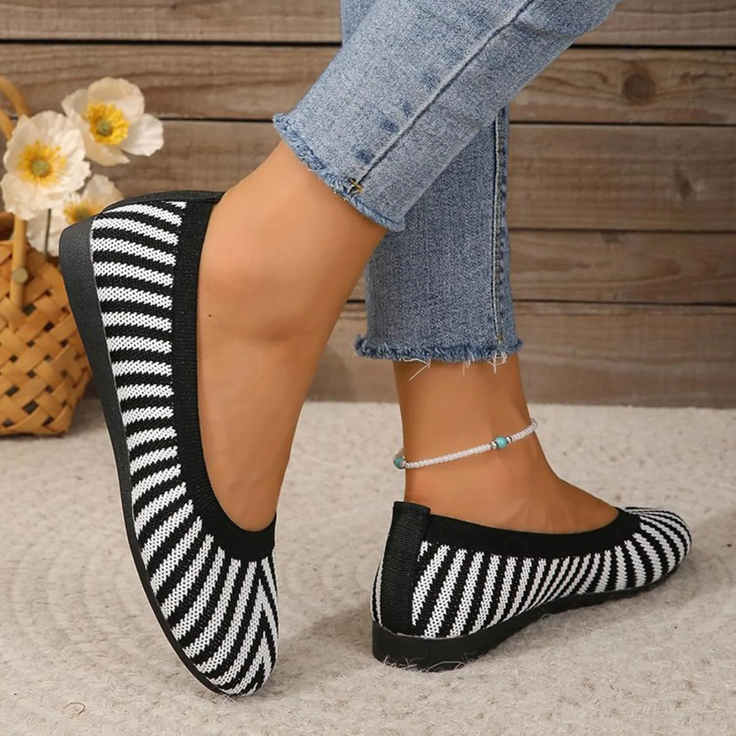 Women's Dress Flat Ballet Low Wedge Ladies Fashion Breathable Striped Knitted Mesh Flat Women's Ballet Flat Comfortable