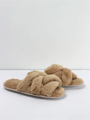 Women's Faux Fur Slip-On Slippers,Beige
