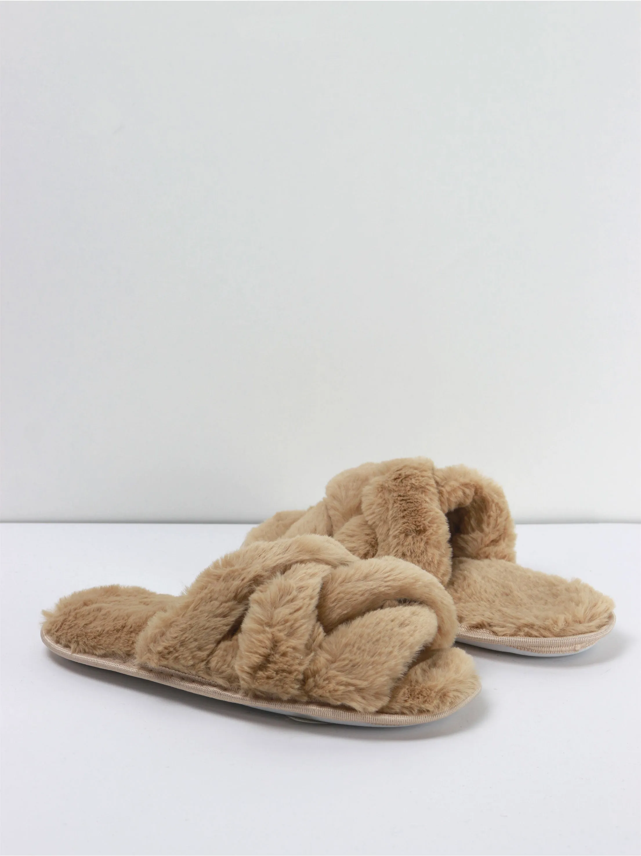 Women's Faux Fur Slip-On Slippers,Beige