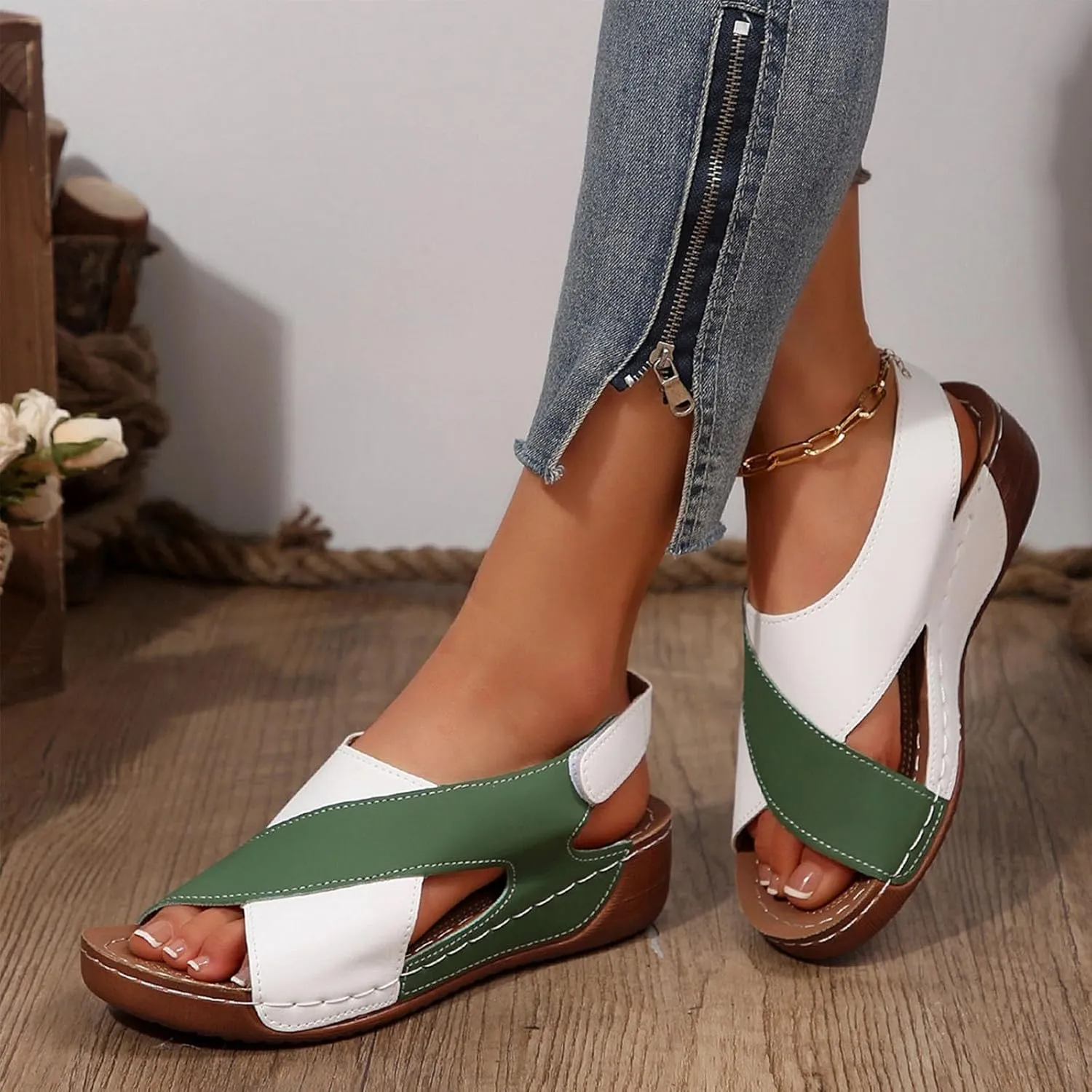 Womens Orthopedic Slide Sandals Stylish Slip on Open Toe Cute Platform Criss Cross Wide Band Flat Sandals for Summer