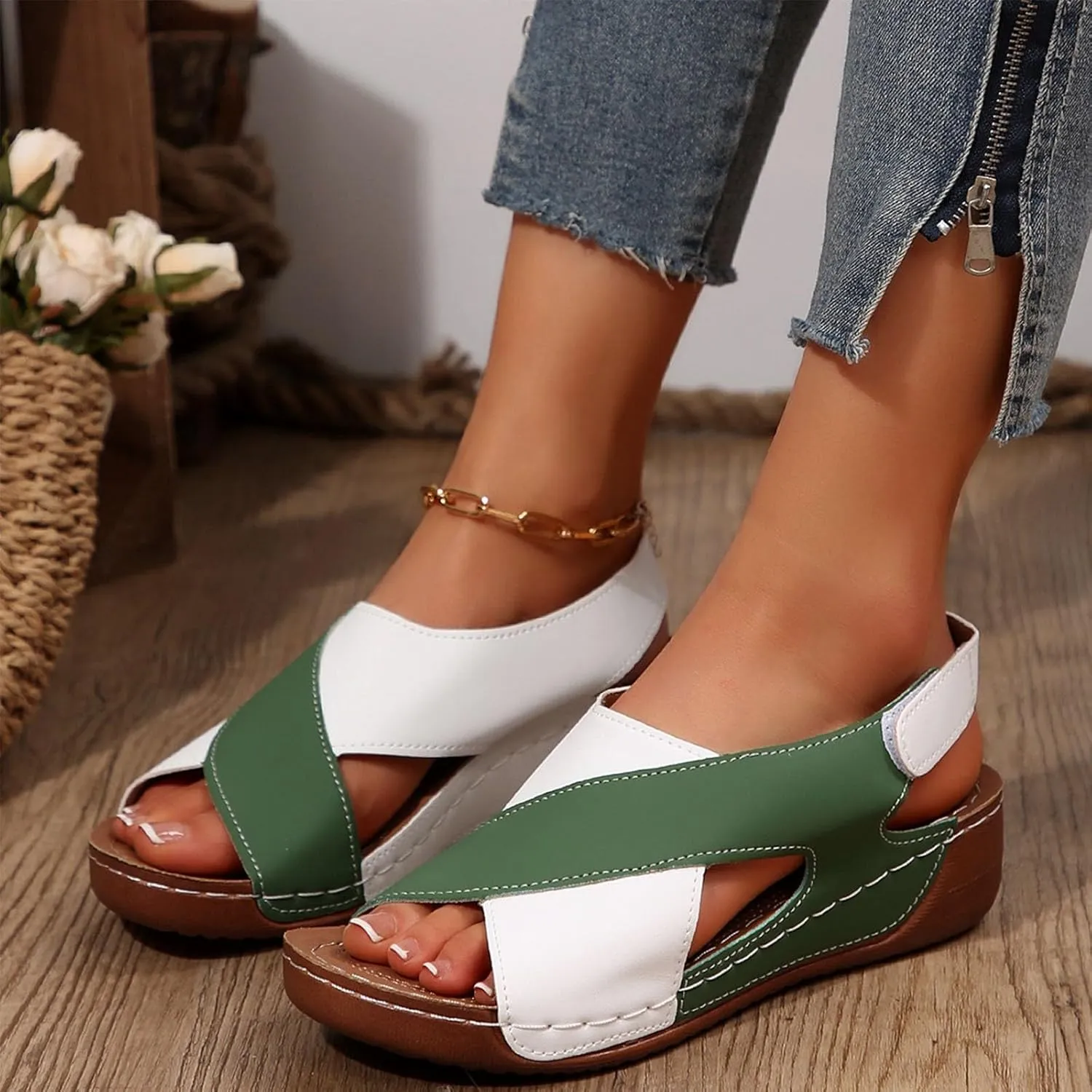 Womens Orthopedic Slide Sandals Stylish Slip on Open Toe Cute Platform Criss Cross Wide Band Flat Sandals for Summer