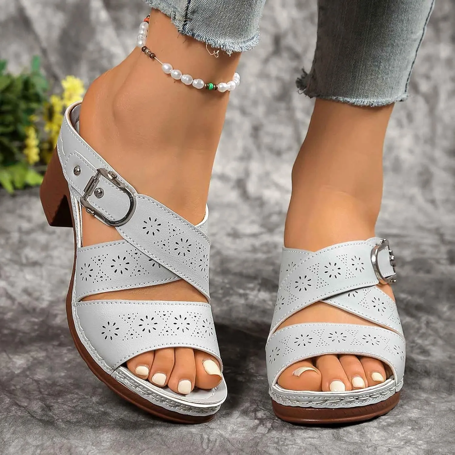 Women's Summer Slippers Open Toe Wedge Sandals with Buckle Strap Comfortable Casual Beach Shoes for Daily Wear